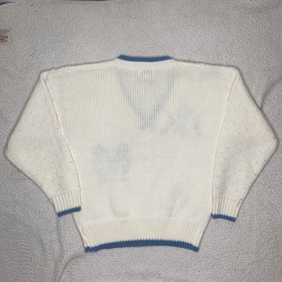 Vintage 62 EAST Knitted V-Neck Sweater: Size Medium - Picture 2 of 10